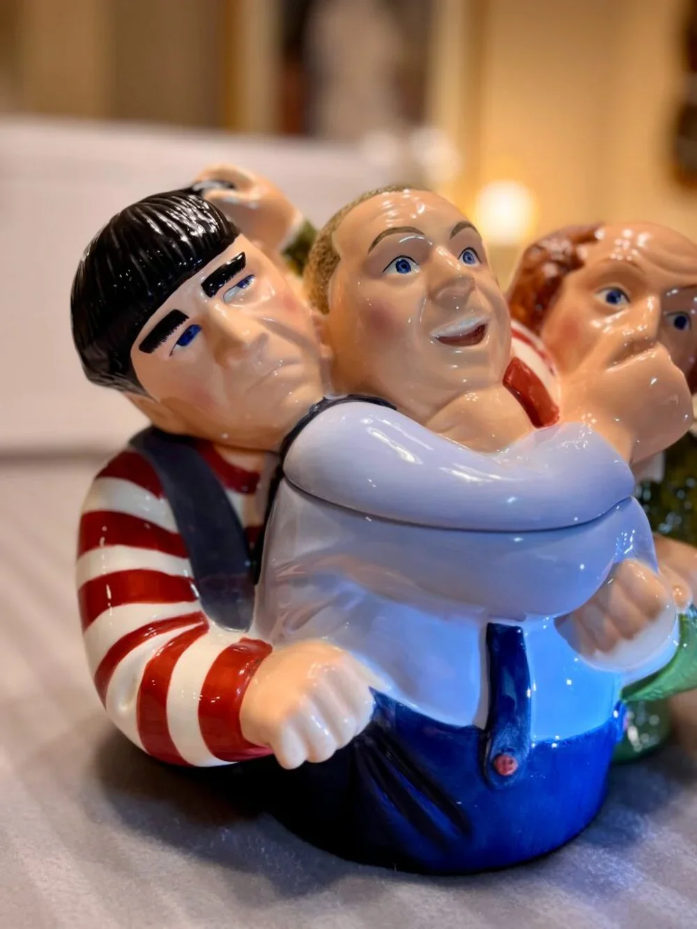 VTG 1997 The Three Stooges Cookie Jar Ceramic Clay Art Moe Larry Curly